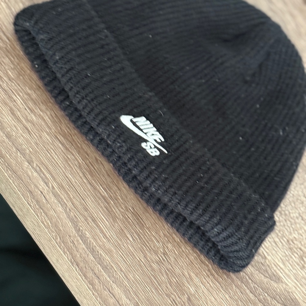 Nike SB Charcoal Knit Beanie